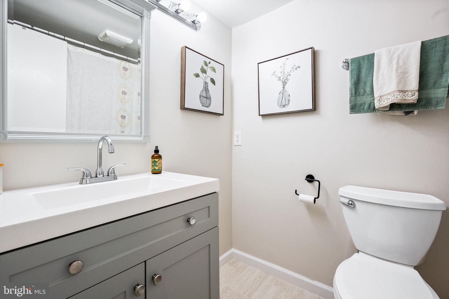 2074 ROYAL FERN CT #1C, RESTON, Virginia 20191, 3 Bedrooms Bedrooms, ,2 BathroomsBathrooms,Residential,For sale,2074 ROYAL FERN CT #1C,VAFX2247650 MLS # VAFX2247650