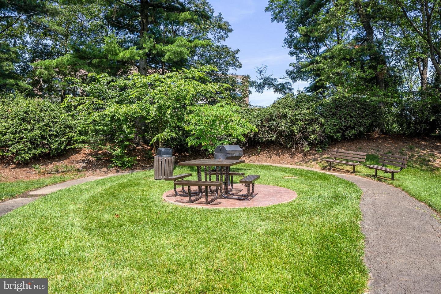 2074 ROYAL FERN CT #1C, RESTON, Virginia 20191, 3 Bedrooms Bedrooms, ,2 BathroomsBathrooms,Residential,For sale,2074 ROYAL FERN CT #1C,VAFX2247650 MLS # VAFX2247650