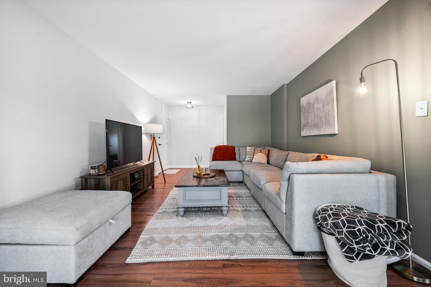 2074 ROYAL FERN CT #1C, RESTON, Virginia 20191, 3 Bedrooms Bedrooms, ,2 BathroomsBathrooms,Residential,For sale,2074 ROYAL FERN CT #1C,VAFX2247650 MLS # VAFX2247650