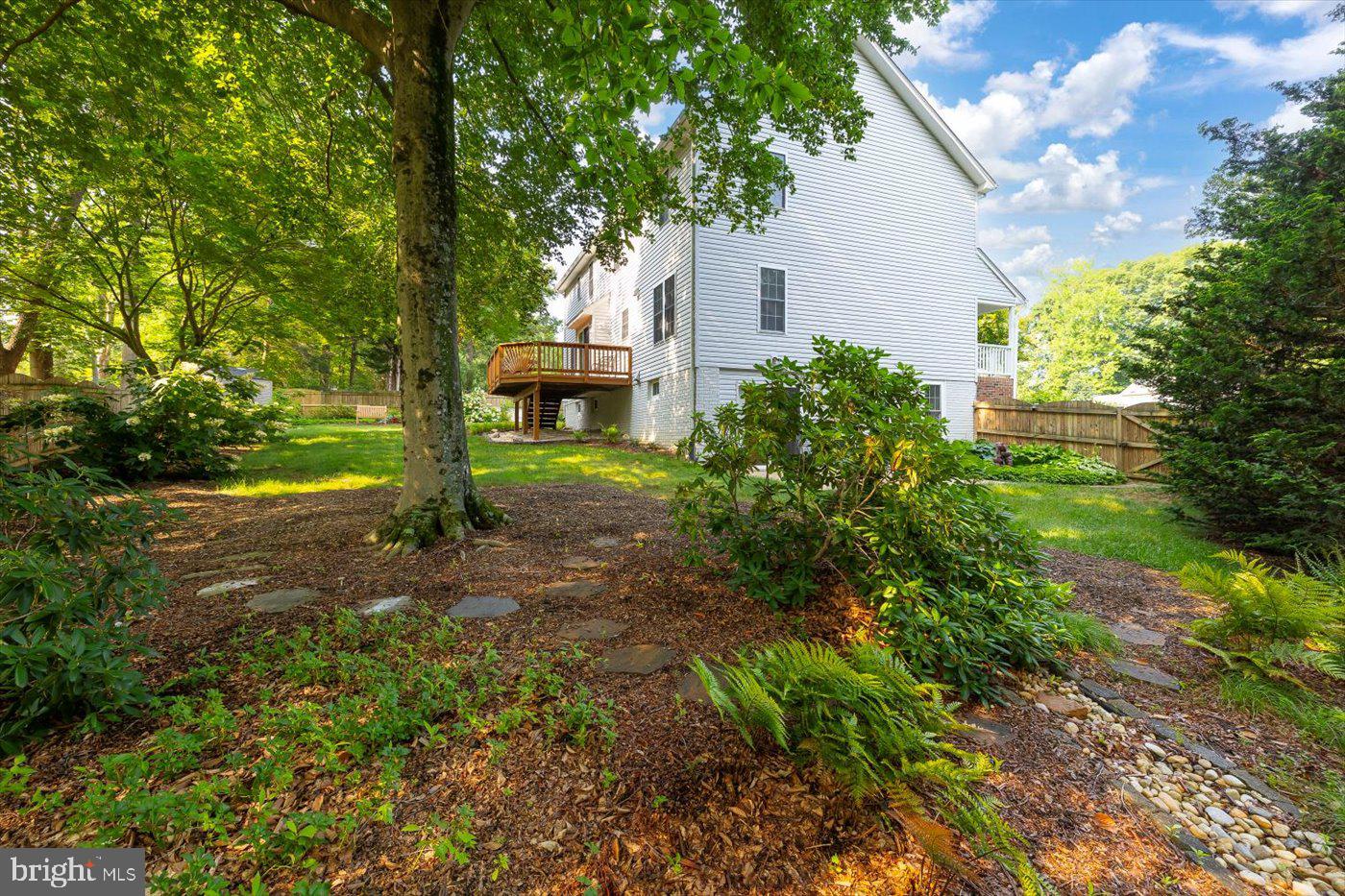 10 FRANTZ CT, FREDERICKSBURG, Virginia 22405, 5 Bedrooms Bedrooms, ,3 BathroomsBathrooms,Residential,For sale,10 FRANTZ CT,VAST2039886 MLS # VAST2039886