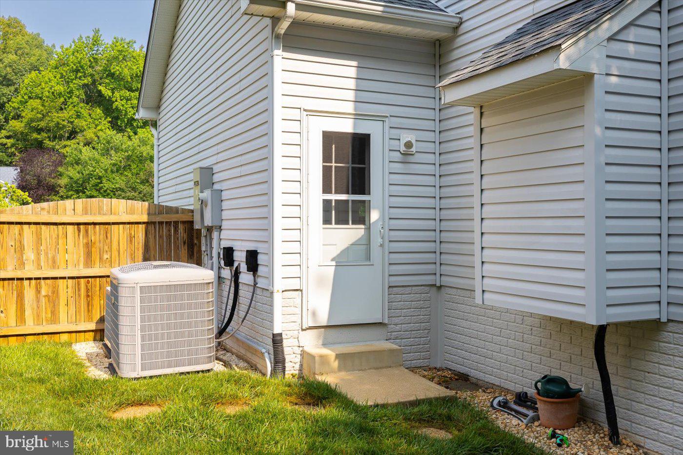 10 FRANTZ CT, FREDERICKSBURG, Virginia 22405, 5 Bedrooms Bedrooms, ,3 BathroomsBathrooms,Residential,For sale,10 FRANTZ CT,VAST2039886 MLS # VAST2039886
