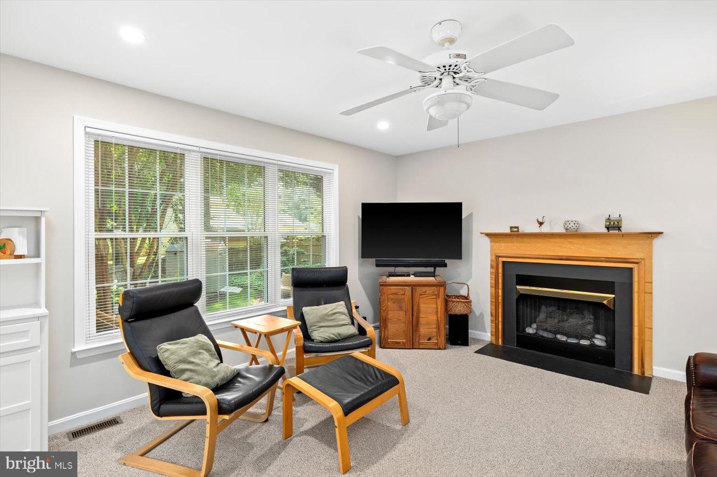 10 FRANTZ CT, FREDERICKSBURG, Virginia 22405, 5 Bedrooms Bedrooms, ,3 BathroomsBathrooms,Residential,For sale,10 FRANTZ CT,VAST2039886 MLS # VAST2039886