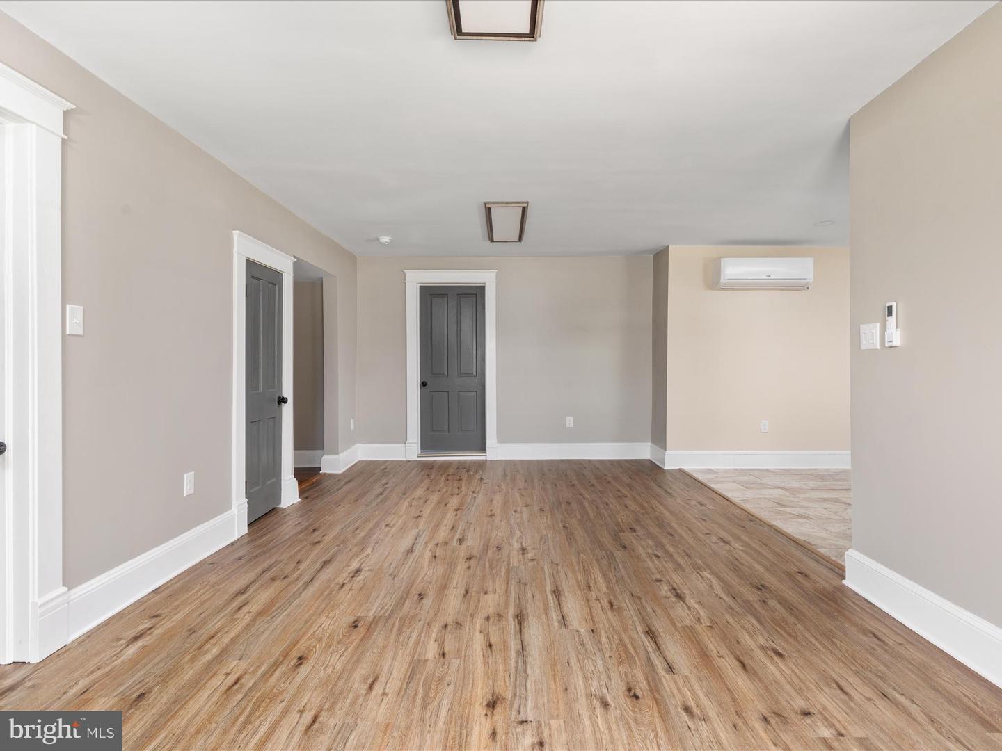 232 CRAWFORD ST, STRASBURG, Virginia 22657, 4 Bedrooms Bedrooms, ,3 BathroomsBathrooms,Residential,For sale,232 CRAWFORD ST,VASH2011724 MLS # VASH2011724