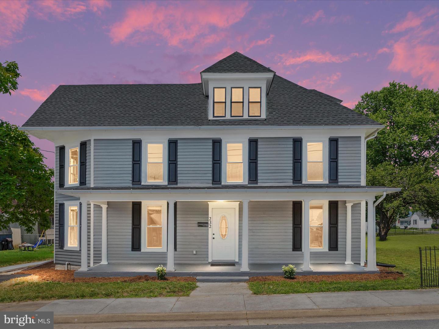 232 CRAWFORD ST, STRASBURG, Virginia 22657, 4 Bedrooms Bedrooms, ,3 BathroomsBathrooms,Residential,For sale,232 CRAWFORD ST,VASH2011724 MLS # VASH2011724