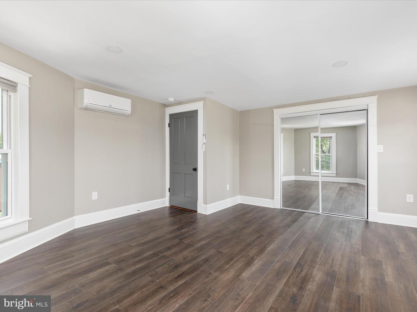 232 CRAWFORD ST, STRASBURG, Virginia 22657, 4 Bedrooms Bedrooms, ,3 BathroomsBathrooms,Residential,For sale,232 CRAWFORD ST,VASH2011724 MLS # VASH2011724