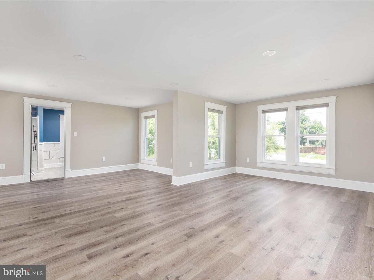 232 CRAWFORD ST, STRASBURG, Virginia 22657, 4 Bedrooms Bedrooms, ,3 BathroomsBathrooms,Residential,For sale,232 CRAWFORD ST,VASH2011724 MLS # VASH2011724