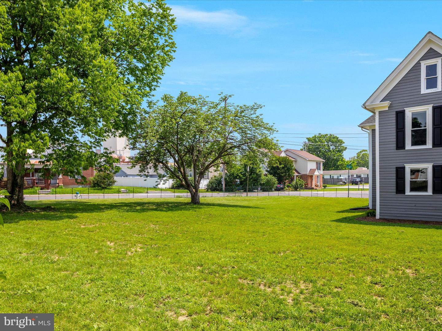 232 CRAWFORD ST, STRASBURG, Virginia 22657, 4 Bedrooms Bedrooms, ,3 BathroomsBathrooms,Residential,For sale,232 CRAWFORD ST,VASH2011724 MLS # VASH2011724