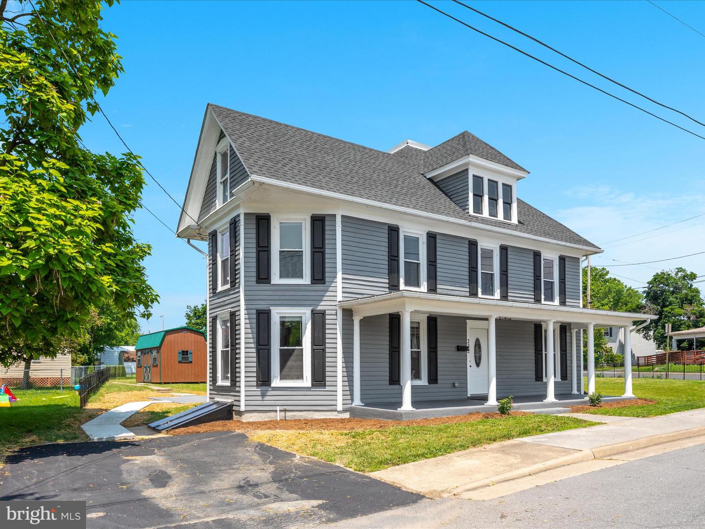 232 CRAWFORD ST, STRASBURG, Virginia 22657, 4 Bedrooms Bedrooms, ,3 BathroomsBathrooms,Residential,For sale,232 CRAWFORD ST,VASH2011724 MLS # VASH2011724