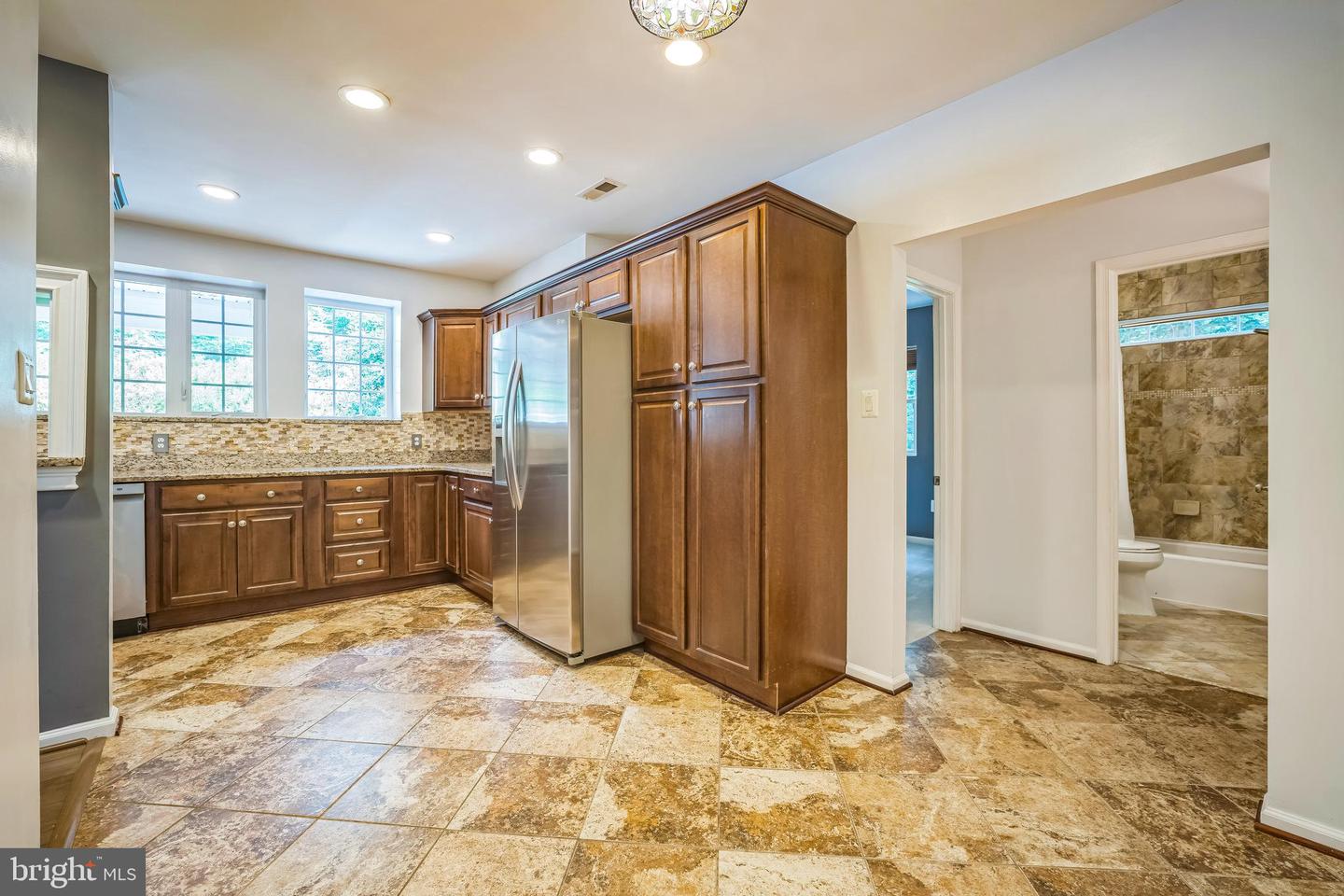 6600 RIDGEWAY DR, SPRINGFIELD, Virginia 22150, 3 Bedrooms Bedrooms, ,3 BathroomsBathrooms,Residential,For sale,6600 RIDGEWAY DR,VAFX2247710 MLS # VAFX2247710