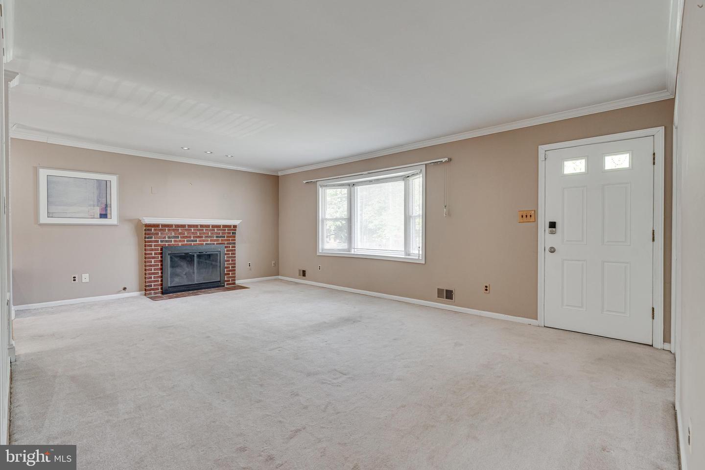 440 LEWIS ST NW, VIENNA, Virginia 22180, 5 Bedrooms Bedrooms, ,3 BathroomsBathrooms,Residential,For sale,440 LEWIS ST NW,VAFX2247656 MLS # VAFX2247656