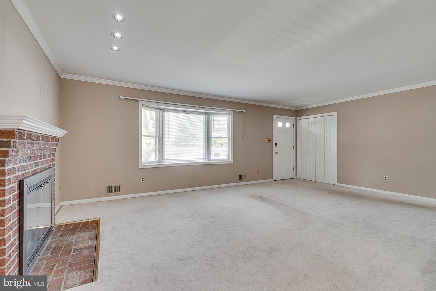440 LEWIS ST NW, VIENNA, Virginia 22180, 5 Bedrooms Bedrooms, ,3 BathroomsBathrooms,Residential,For sale,440 LEWIS ST NW,VAFX2247656 MLS # VAFX2247656