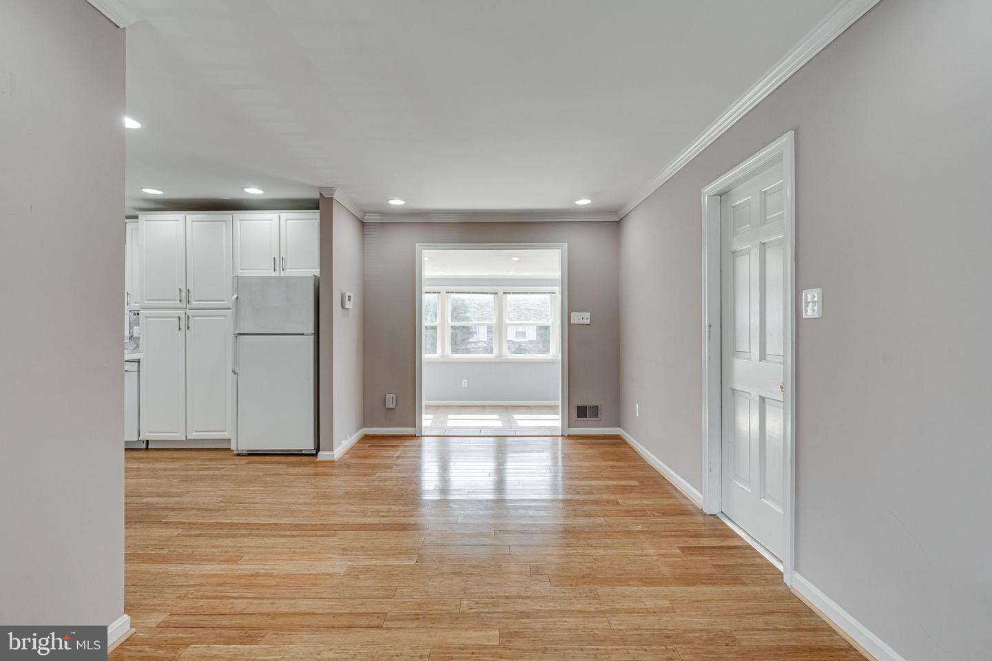 440 LEWIS ST NW, VIENNA, Virginia 22180, 5 Bedrooms Bedrooms, ,3 BathroomsBathrooms,Residential,For sale,440 LEWIS ST NW,VAFX2247656 MLS # VAFX2247656