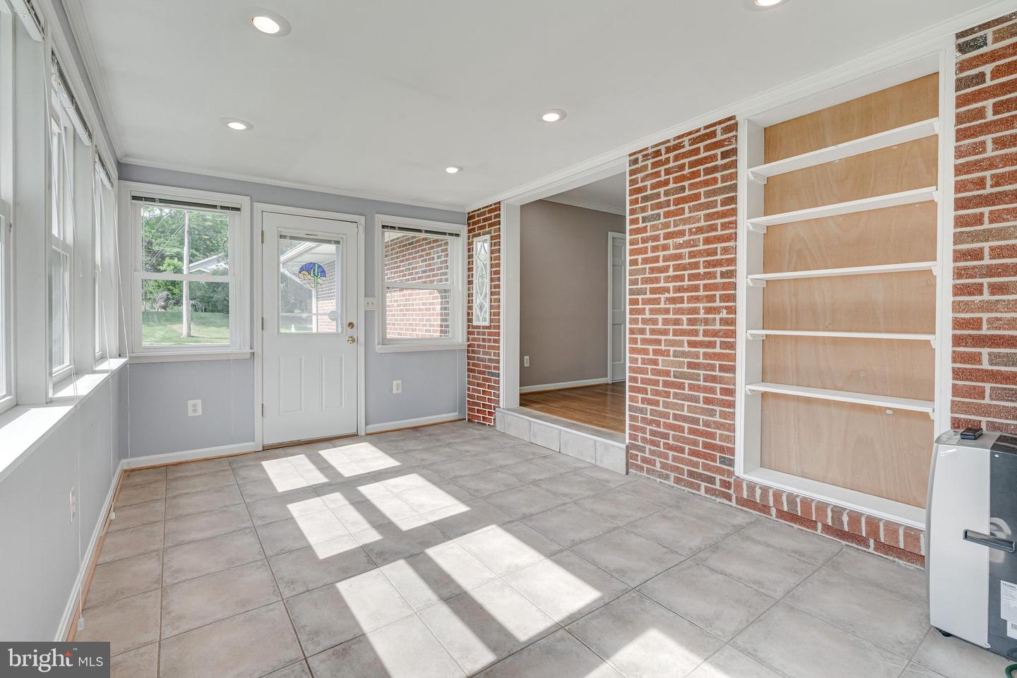 440 LEWIS ST NW, VIENNA, Virginia 22180, 5 Bedrooms Bedrooms, ,3 BathroomsBathrooms,Residential,For sale,440 LEWIS ST NW,VAFX2247656 MLS # VAFX2247656