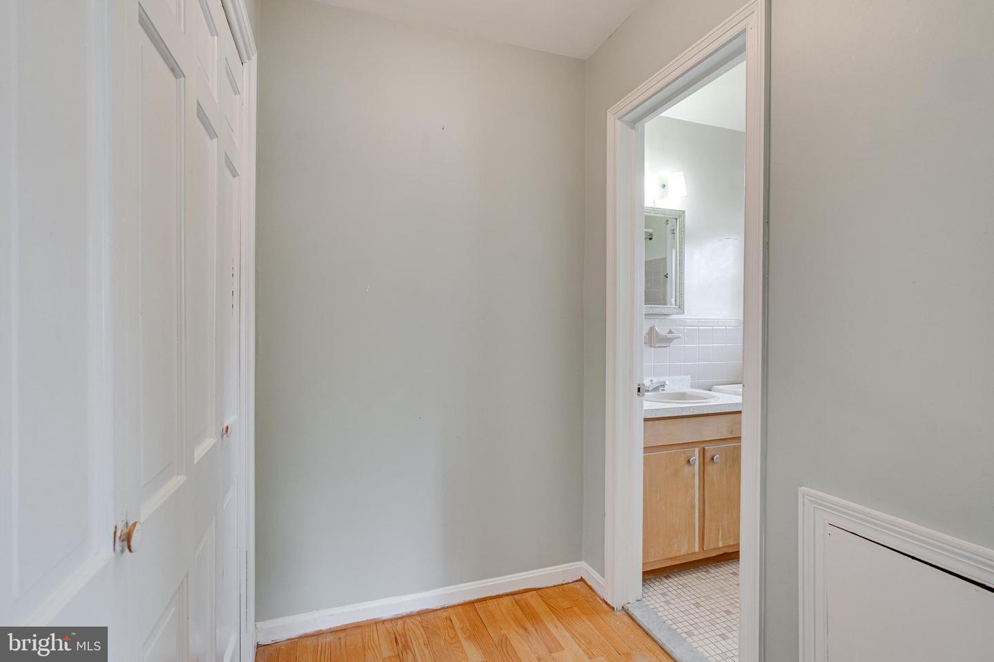 440 LEWIS ST NW, VIENNA, Virginia 22180, 5 Bedrooms Bedrooms, ,3 BathroomsBathrooms,Residential,For sale,440 LEWIS ST NW,VAFX2247656 MLS # VAFX2247656