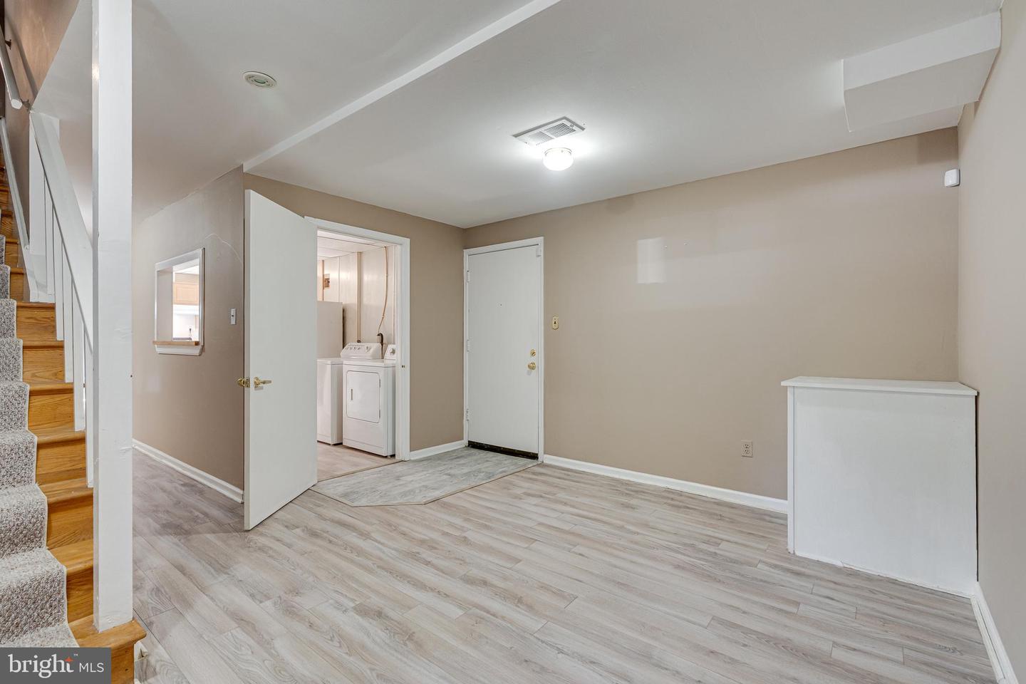 440 LEWIS ST NW, VIENNA, Virginia 22180, 5 Bedrooms Bedrooms, ,3 BathroomsBathrooms,Residential,For sale,440 LEWIS ST NW,VAFX2247656 MLS # VAFX2247656