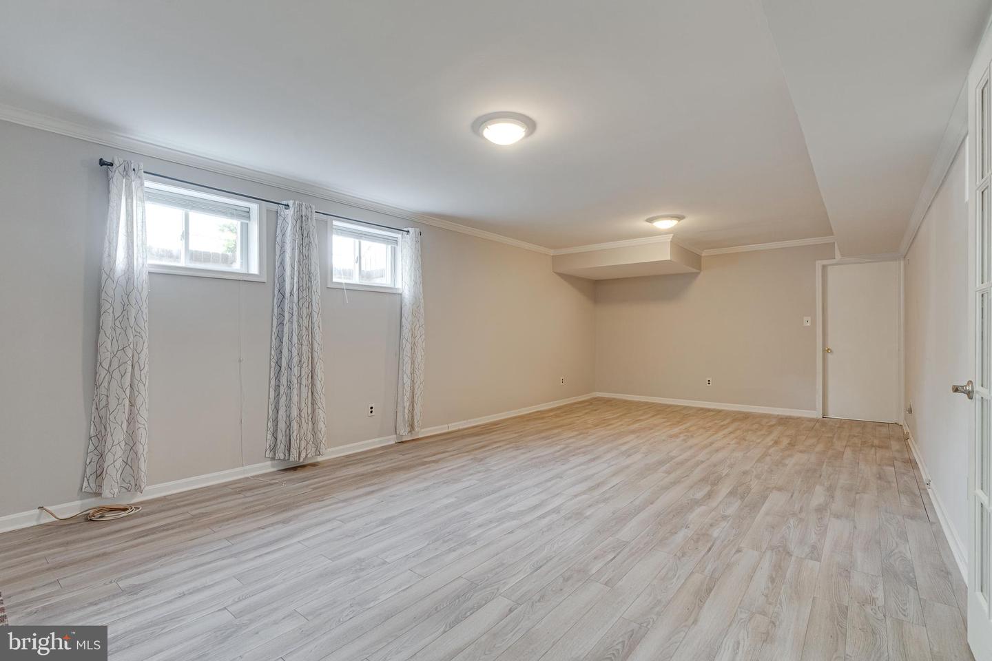 440 LEWIS ST NW, VIENNA, Virginia 22180, 5 Bedrooms Bedrooms, ,3 BathroomsBathrooms,Residential,For sale,440 LEWIS ST NW,VAFX2247656 MLS # VAFX2247656