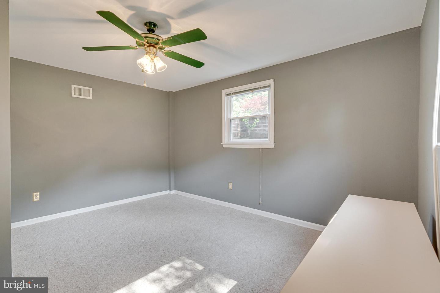 440 LEWIS ST NW, VIENNA, Virginia 22180, 5 Bedrooms Bedrooms, ,3 BathroomsBathrooms,Residential,For sale,440 LEWIS ST NW,VAFX2247656 MLS # VAFX2247656