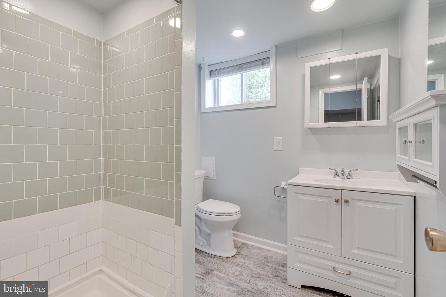 440 LEWIS ST NW, VIENNA, Virginia 22180, 5 Bedrooms Bedrooms, ,3 BathroomsBathrooms,Residential,For sale,440 LEWIS ST NW,VAFX2247656 MLS # VAFX2247656