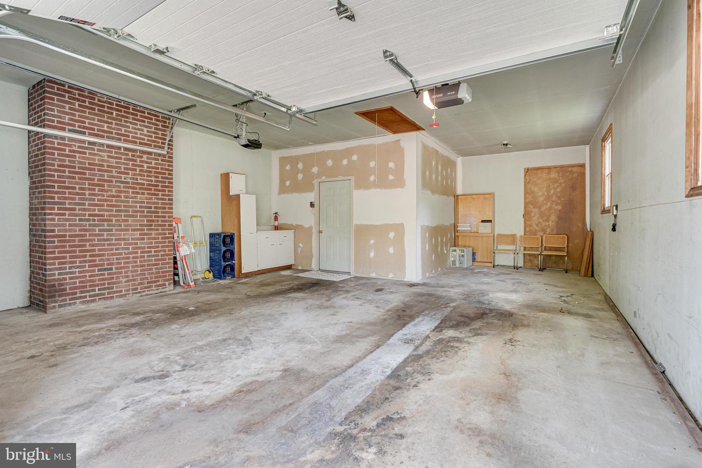 440 LEWIS ST NW, VIENNA, Virginia 22180, 5 Bedrooms Bedrooms, ,3 BathroomsBathrooms,Residential,For sale,440 LEWIS ST NW,VAFX2247656 MLS # VAFX2247656