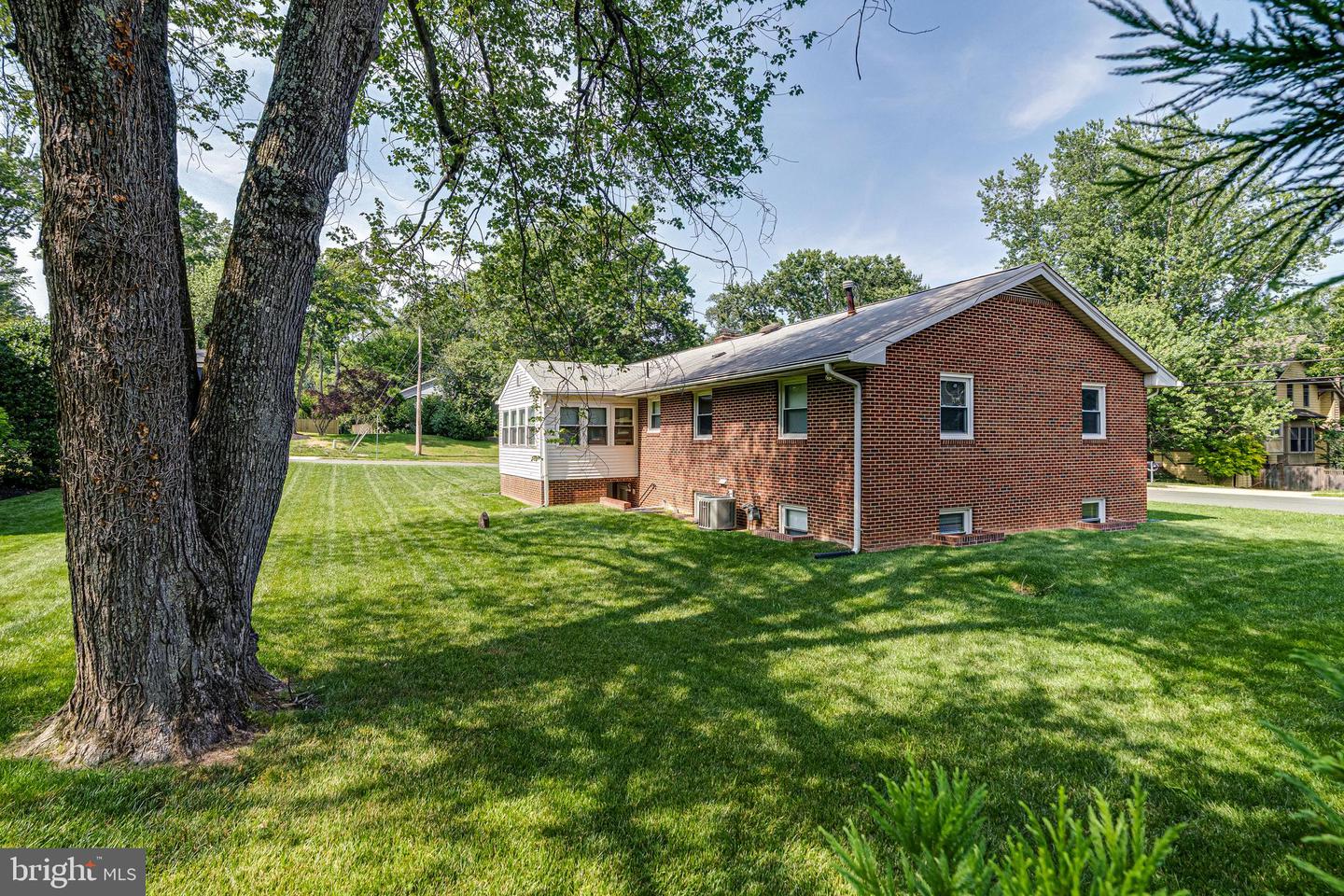 440 LEWIS ST NW, VIENNA, Virginia 22180, 5 Bedrooms Bedrooms, ,3 BathroomsBathrooms,Residential,For sale,440 LEWIS ST NW,VAFX2247656 MLS # VAFX2247656