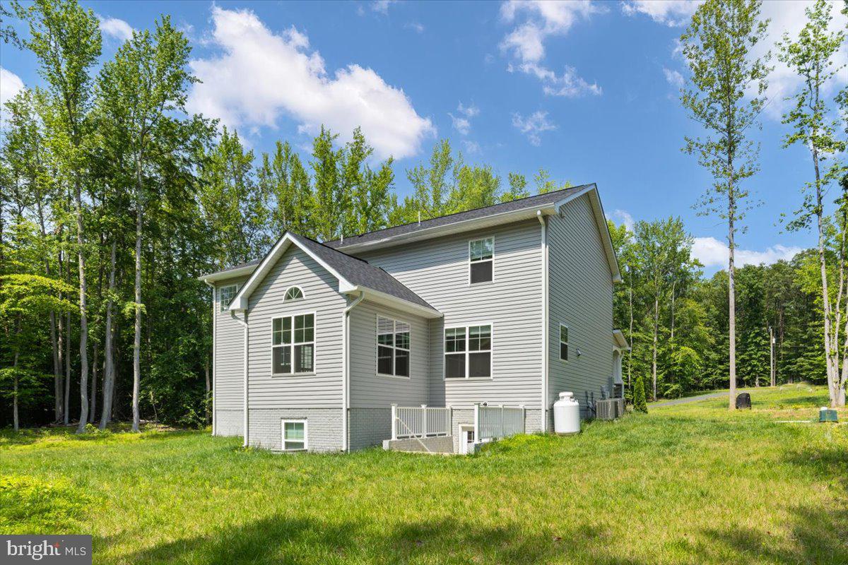 30 SOUTHERN VIEW DR, STAFFORD, Virginia 22554, 7 Bedrooms Bedrooms, ,3 BathroomsBathrooms,Residential,For sale,30 SOUTHERN VIEW DR,VAST2039878 MLS # VAST2039878