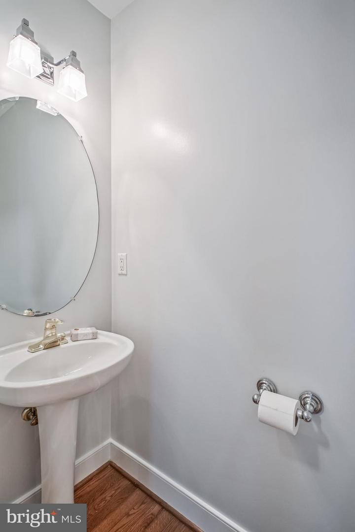 3818 WHITE POST CT, ALEXANDRIA, Virginia 22304, 3 Bedrooms Bedrooms, ,3 BathroomsBathrooms,Residential,For sale,3818 WHITE POST CT,VAAX2046562 MLS # VAAX2046562