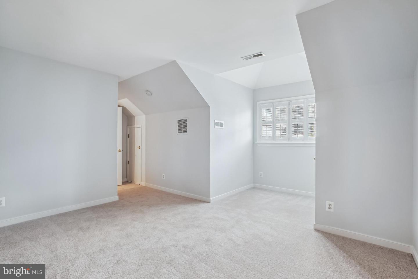 3818 WHITE POST CT, ALEXANDRIA, Virginia 22304, 3 Bedrooms Bedrooms, ,3 BathroomsBathrooms,Residential,For sale,3818 WHITE POST CT,VAAX2046562 MLS # VAAX2046562
