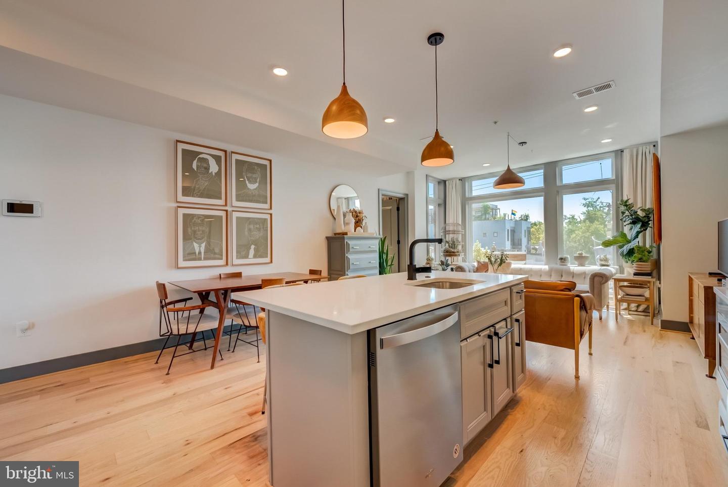 811 UPSHUR ST NW #7, WASHINGTON, District Of Columbia 20011, 2 Bedrooms Bedrooms, ,2 BathroomsBathrooms,Residential,For sale,811 UPSHUR ST NW #7,DCDC2205962 MLS # DCDC2205962