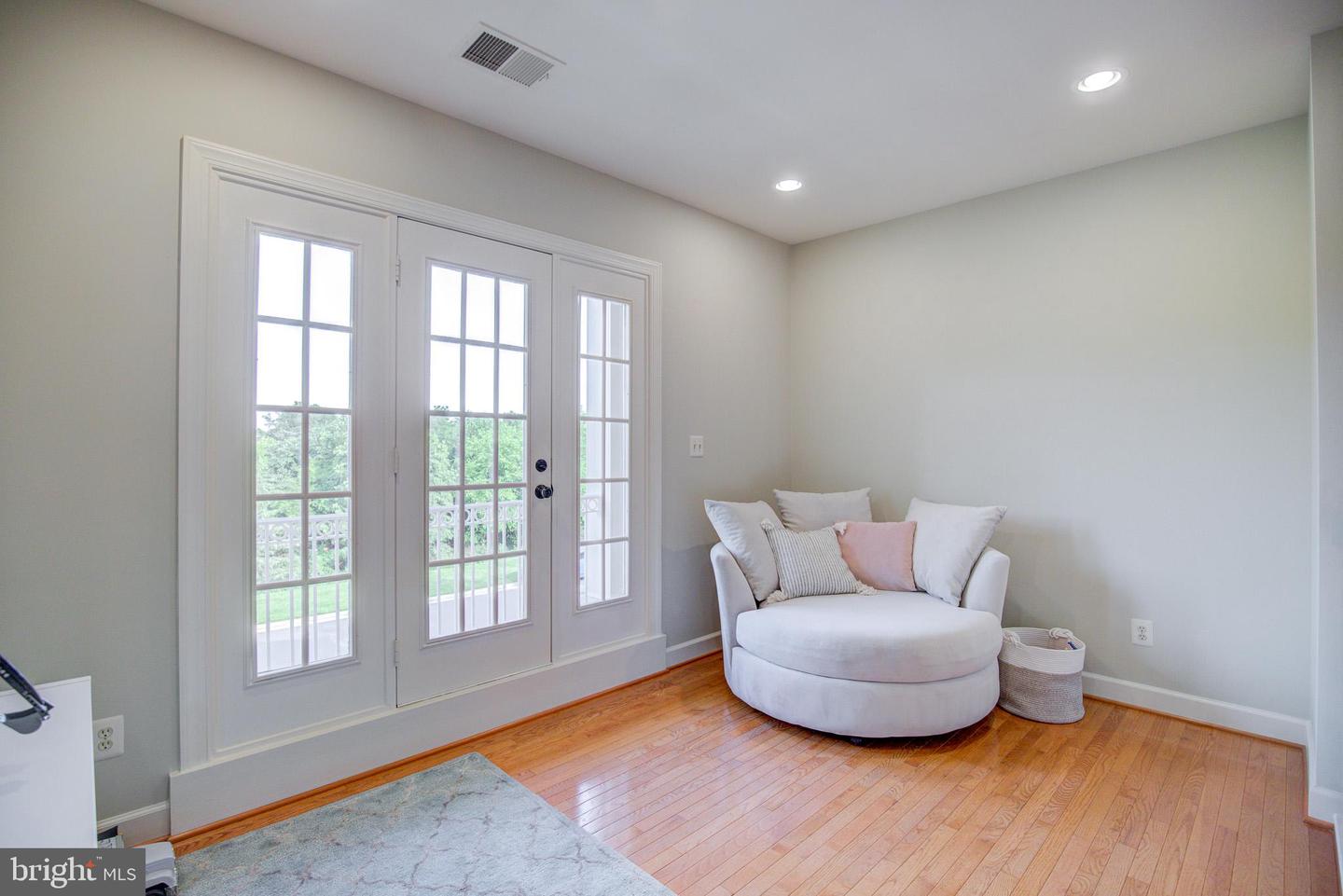 22966 LOIS, BRAMBLETON, Virginia 20148, 5 Bedrooms Bedrooms, ,4 BathroomsBathrooms,Residential,For sale,22966 LOIS,VALO2099658 MLS # VALO2099658
