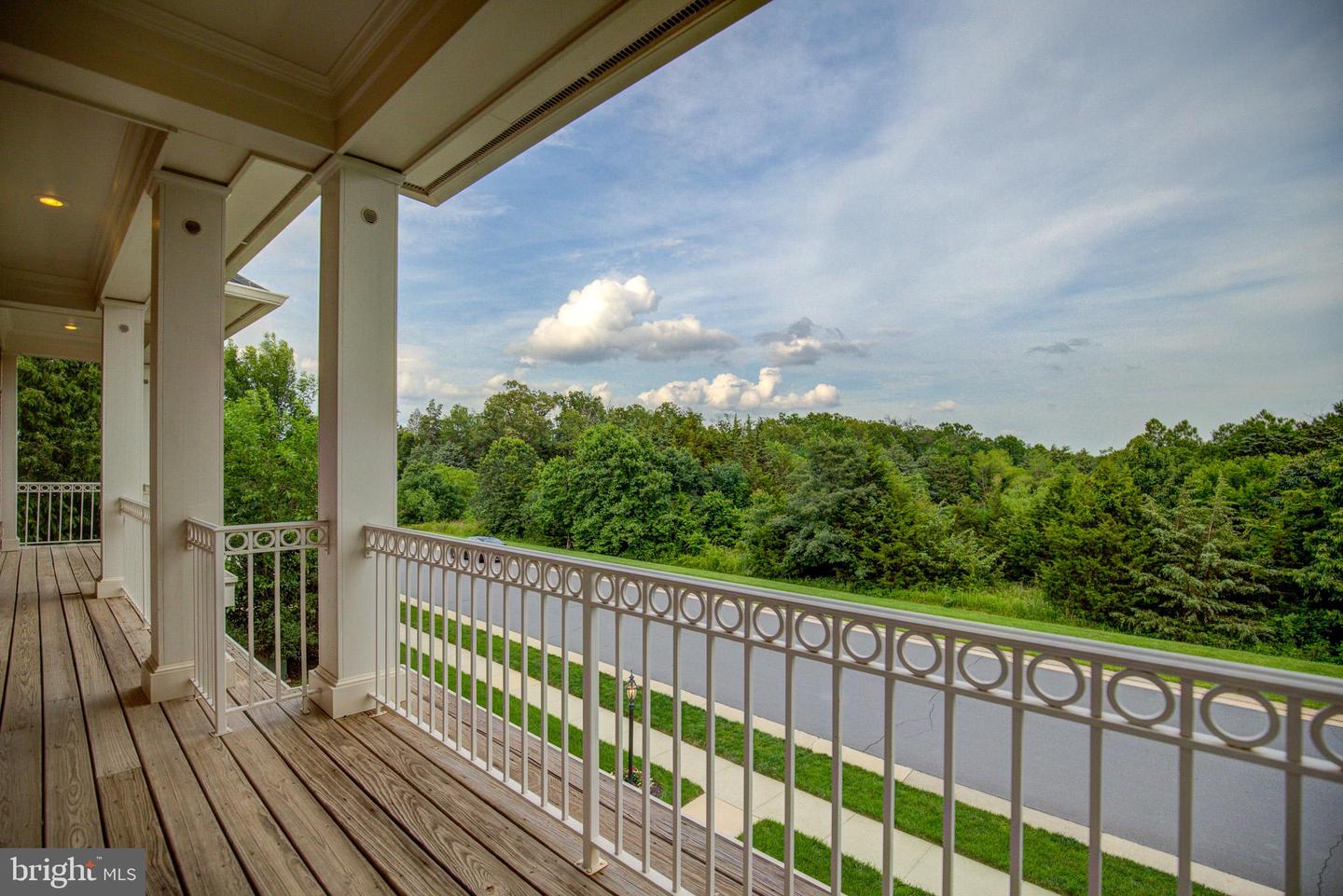 22966 LOIS, BRAMBLETON, Virginia 20148, 5 Bedrooms Bedrooms, ,4 BathroomsBathrooms,Residential,For sale,22966 LOIS,VALO2099658 MLS # VALO2099658