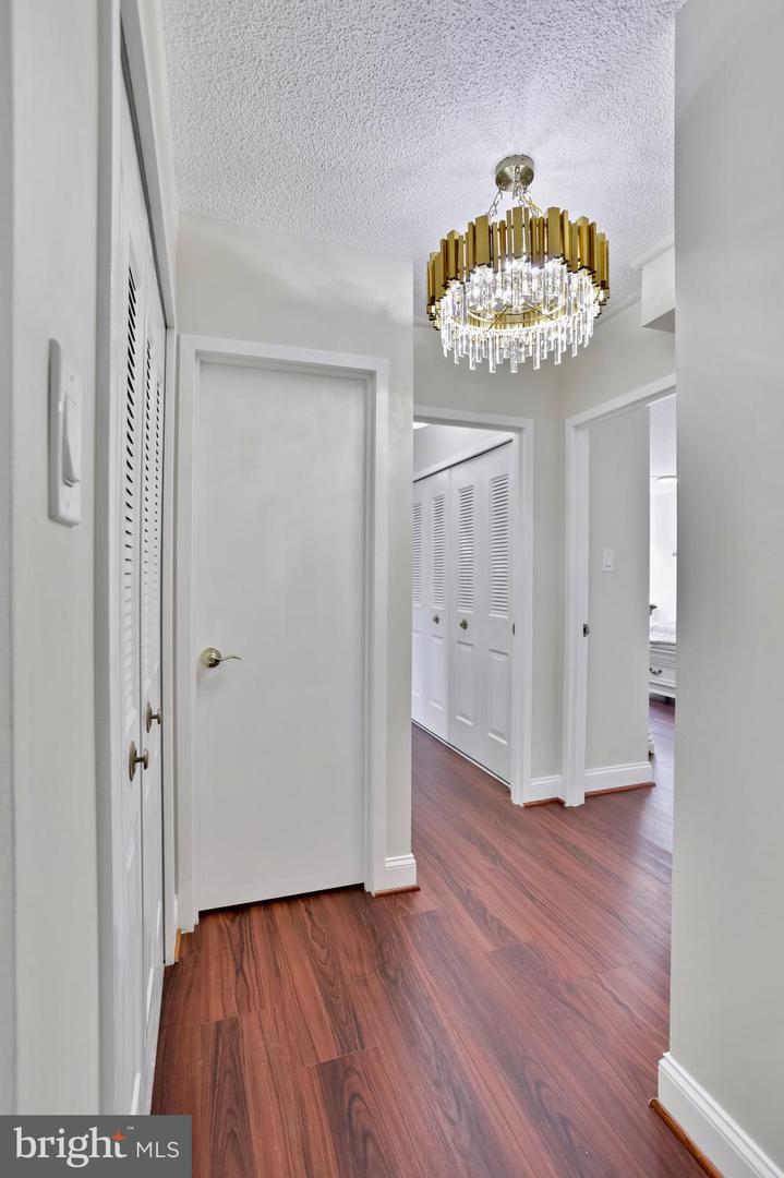 3701 S GEORGE MASON DR #205N, FALLS CHURCH, Virginia 22041, 3 Bedrooms Bedrooms, ,2 BathroomsBathrooms,Residential,For sale,3701 S GEORGE MASON DR #205N,VAFX2247682 MLS # VAFX2247682