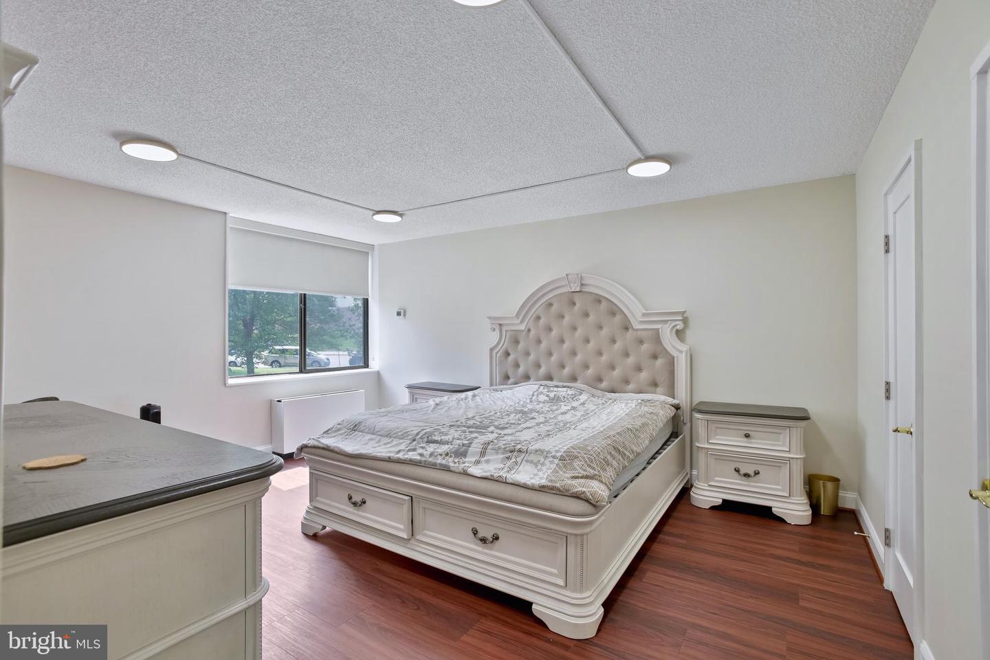3701 S GEORGE MASON DR #205N, FALLS CHURCH, Virginia 22041, 3 Bedrooms Bedrooms, ,2 BathroomsBathrooms,Residential,For sale,3701 S GEORGE MASON DR #205N,VAFX2247682 MLS # VAFX2247682