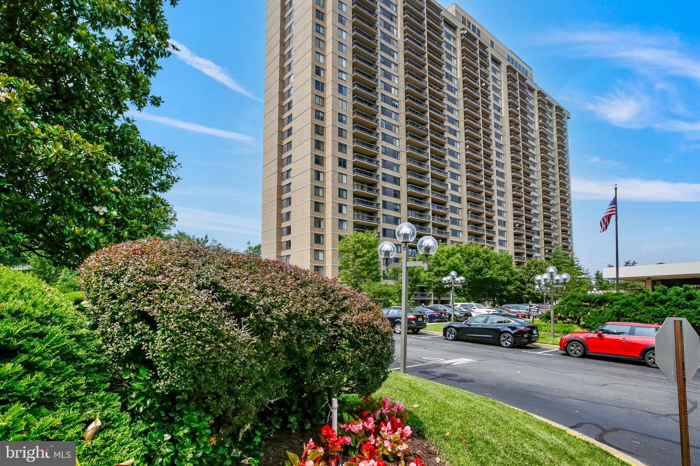 3701 S GEORGE MASON DR #205N, FALLS CHURCH, Virginia 22041, 3 Bedrooms Bedrooms, ,2 BathroomsBathrooms,Residential,For sale,3701 S GEORGE MASON DR #205N,VAFX2247682 MLS # VAFX2247682