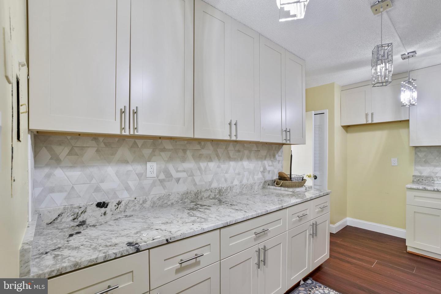 3701 S GEORGE MASON DR #205N, FALLS CHURCH, Virginia 22041, 3 Bedrooms Bedrooms, ,2 BathroomsBathrooms,Residential,For sale,3701 S GEORGE MASON DR #205N,VAFX2247682 MLS # VAFX2247682