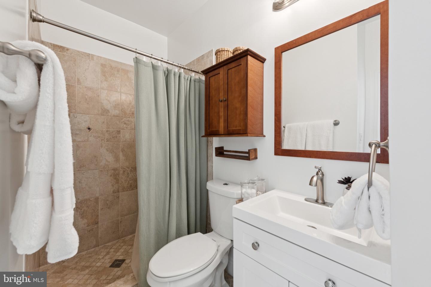 643 KEEFER PL NW, WASHINGTON, District Of Columbia 20010, 4 Bedrooms Bedrooms, ,3 BathroomsBathrooms,Residential,For sale,643 KEEFER PL NW,DCDC2205970 MLS # DCDC2205970