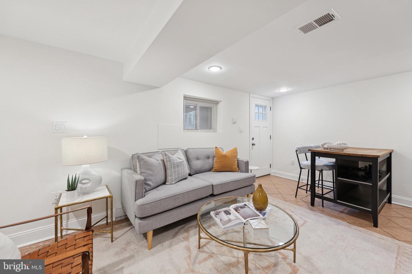 643 KEEFER PL NW, WASHINGTON, District Of Columbia 20010, 4 Bedrooms Bedrooms, ,3 BathroomsBathrooms,Residential,For sale,643 KEEFER PL NW,DCDC2205970 MLS # DCDC2205970