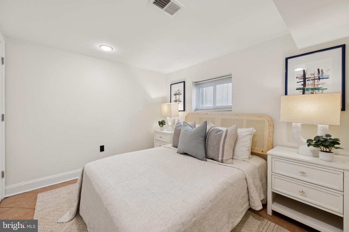 643 KEEFER PL NW, WASHINGTON, District Of Columbia 20010, 4 Bedrooms Bedrooms, ,3 BathroomsBathrooms,Residential,For sale,643 KEEFER PL NW,DCDC2205970 MLS # DCDC2205970