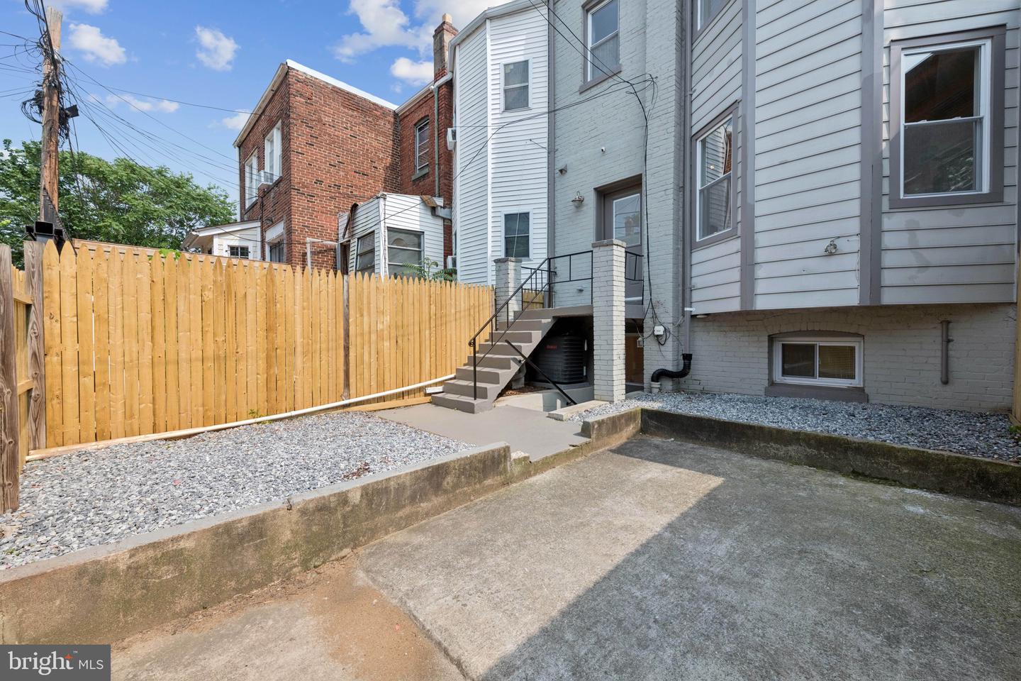 643 KEEFER PL NW, WASHINGTON, District Of Columbia 20010, 4 Bedrooms Bedrooms, ,3 BathroomsBathrooms,Residential,For sale,643 KEEFER PL NW,DCDC2205970 MLS # DCDC2205970