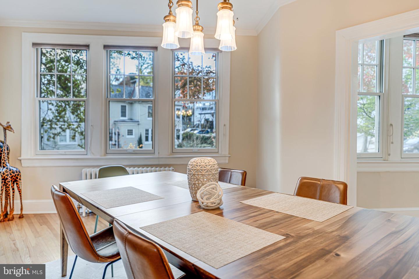 2202 CATHEDRAL AVE NW, WASHINGTON, District Of Columbia 20008, 4 Bedrooms Bedrooms, ,3 BathroomsBathrooms,Residential,For sale,2202 CATHEDRAL AVE NW,DCDC2205980 MLS # DCDC2205980