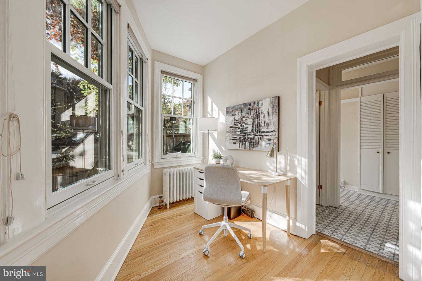 2202 CATHEDRAL AVE NW, WASHINGTON, District Of Columbia 20008, 4 Bedrooms Bedrooms, ,3 BathroomsBathrooms,Residential,For sale,2202 CATHEDRAL AVE NW,DCDC2205980 MLS # DCDC2205980