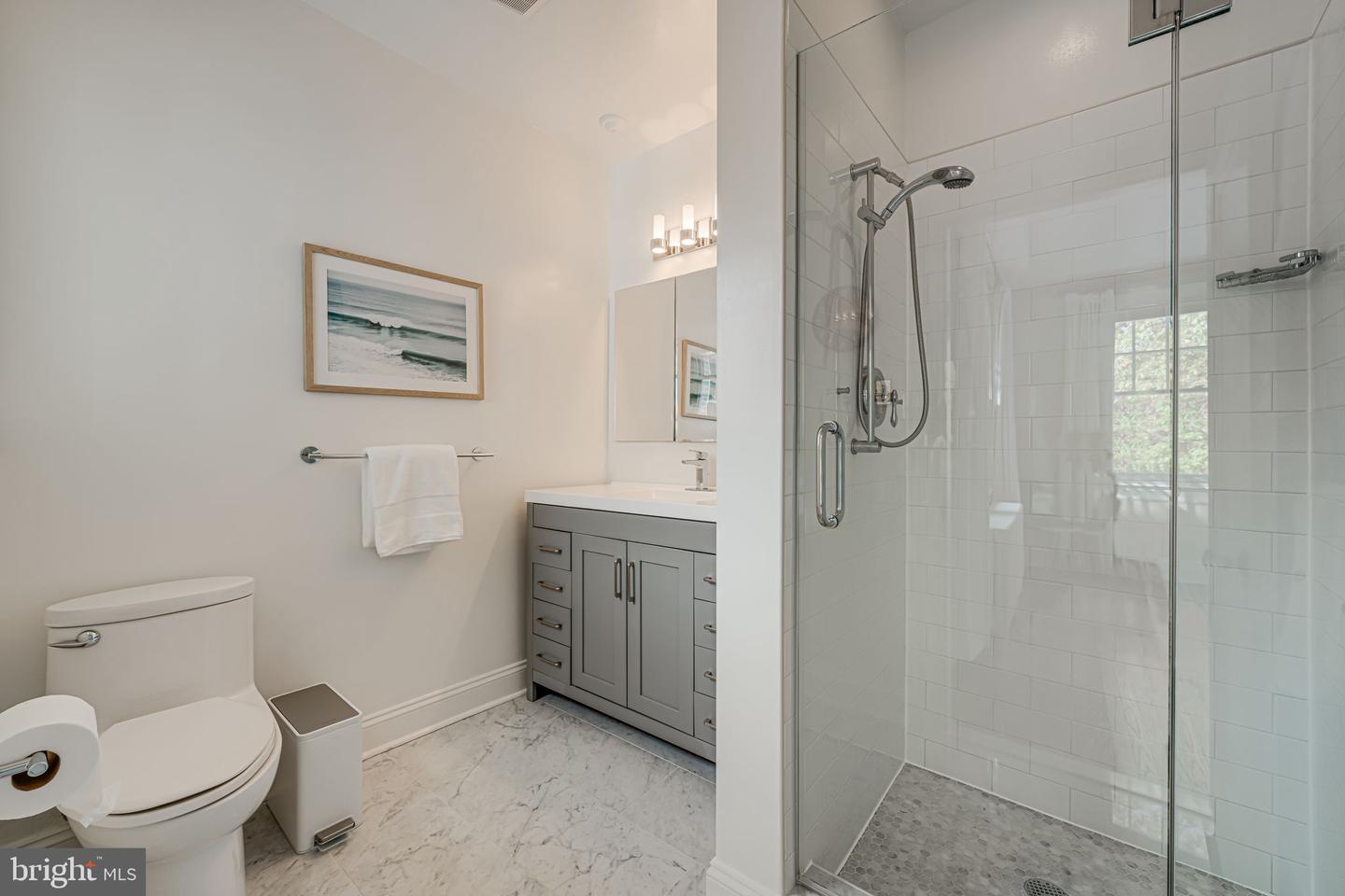 2202 CATHEDRAL AVE NW, WASHINGTON, District Of Columbia 20008, 4 Bedrooms Bedrooms, ,3 BathroomsBathrooms,Residential,For sale,2202 CATHEDRAL AVE NW,DCDC2205980 MLS # DCDC2205980
