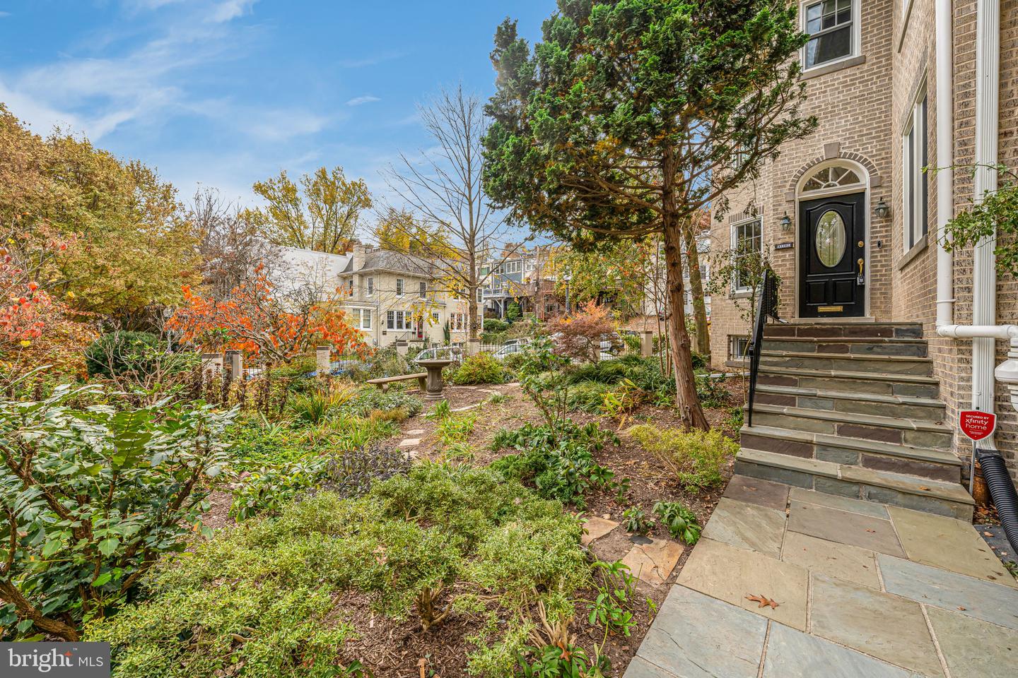 2202 CATHEDRAL AVE NW, WASHINGTON, District Of Columbia 20008, 4 Bedrooms Bedrooms, ,3 BathroomsBathrooms,Residential,For sale,2202 CATHEDRAL AVE NW,DCDC2205980 MLS # DCDC2205980