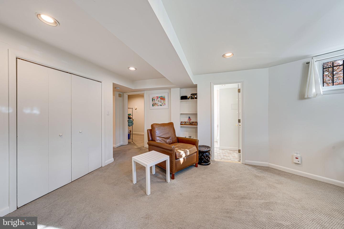 2202 CATHEDRAL AVE NW, WASHINGTON, District Of Columbia 20008, 4 Bedrooms Bedrooms, ,3 BathroomsBathrooms,Residential,For sale,2202 CATHEDRAL AVE NW,DCDC2205980 MLS # DCDC2205980