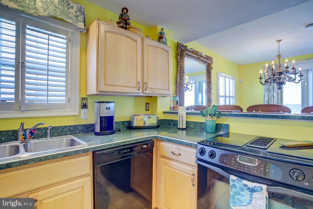 6180 MARSH ISLAND DR, CHINCOTEAGUE ISLAND, Virginia 23336, 3 Bedrooms Bedrooms, ,3 BathroomsBathrooms,Residential,For sale,6180 MARSH ISLAND DR,VAAC2001934 MLS # VAAC2001934