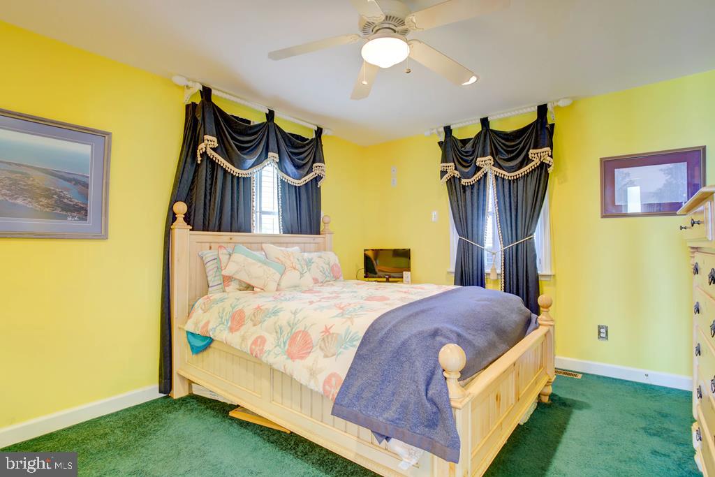 6180 MARSH ISLAND DR, CHINCOTEAGUE ISLAND, Virginia 23336, 3 Bedrooms Bedrooms, ,3 BathroomsBathrooms,Residential,For sale,6180 MARSH ISLAND DR,VAAC2001934 MLS # VAAC2001934