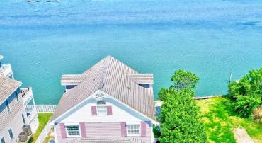 6180 MARSH ISLAND DR, CHINCOTEAGUE ISLAND, Virginia 23336, 3 Bedrooms Bedrooms, ,3 BathroomsBathrooms,Residential,For sale,6180 MARSH ISLAND DR,VAAC2001934 MLS # VAAC2001934