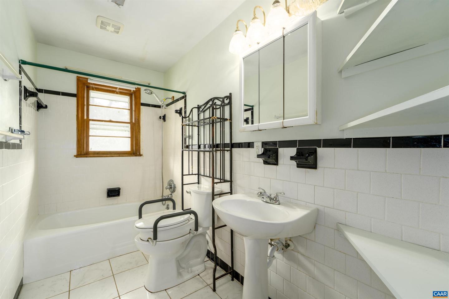 1160 PEN PARK LN, CHARLOTTESVILLE, Virginia 22901, 2 Bedrooms Bedrooms, ,2 BathroomsBathrooms,Residential,For sale,1160 PEN PARK LN,665765 MLS # 665765