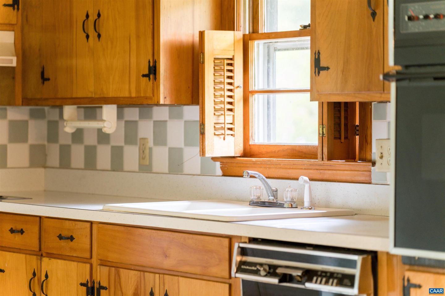 1160 PEN PARK LN, CHARLOTTESVILLE, Virginia 22901, 2 Bedrooms Bedrooms, ,2 BathroomsBathrooms,Residential,For sale,1160 PEN PARK LN,665765 MLS # 665765
