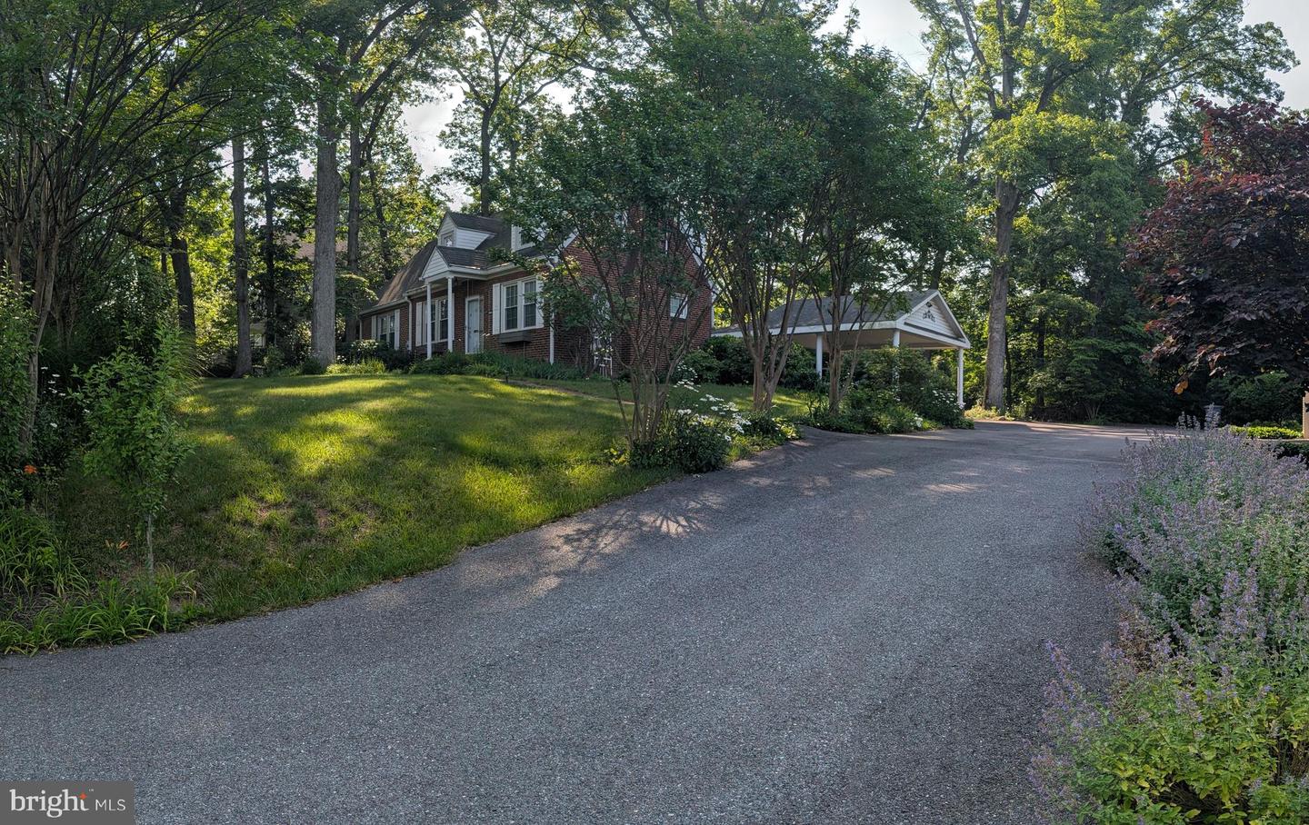 1903 KIRBY RD, MCLEAN, Virginia 22101, 3 Bedrooms Bedrooms, ,2 BathroomsBathrooms,Residential,For sale,1903 KIRBY RD,VAFX2247654 MLS # VAFX2247654