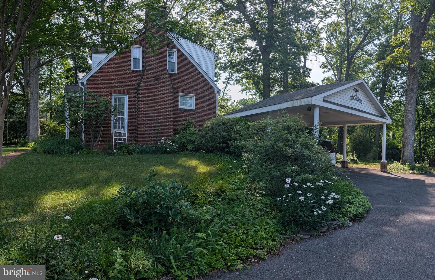 1903 KIRBY RD, MCLEAN, Virginia 22101, 3 Bedrooms Bedrooms, ,2 BathroomsBathrooms,Residential,For sale,1903 KIRBY RD,VAFX2247654 MLS # VAFX2247654